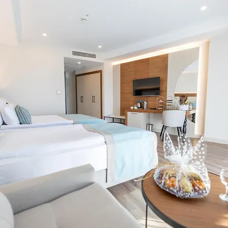Moon Palace Ξενοδοχείο 5*