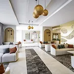 Hotel Moon Palace