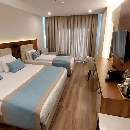 Moon Palace Hotel Side