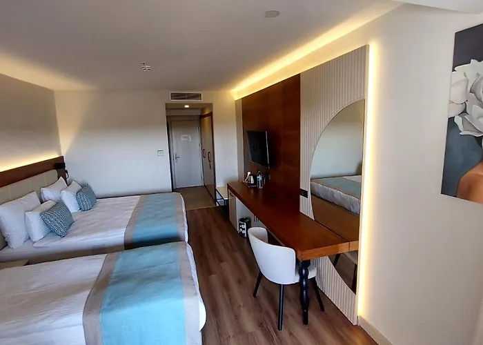 Hotel Moon Palace Side