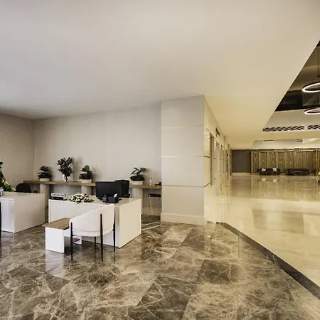 Hotel Moon Palace Side