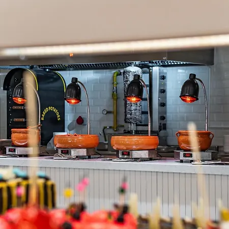 Hotel Moon Palace Side