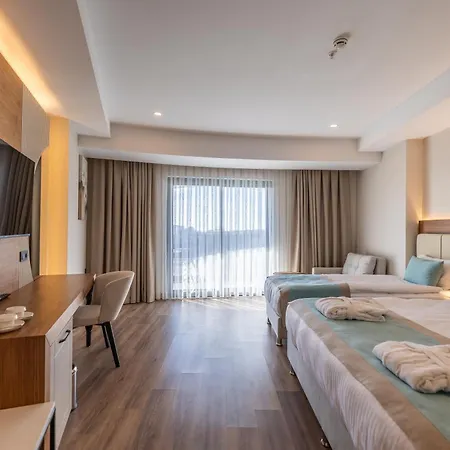 Hotel Moon Palace Side