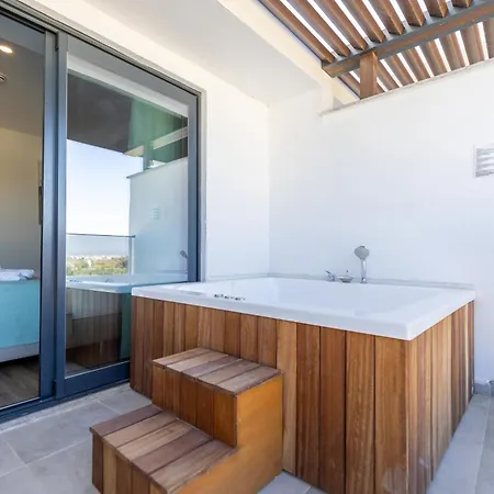 Hotel Moon Palace Side