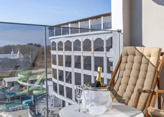 Moon Palace Hotel Side