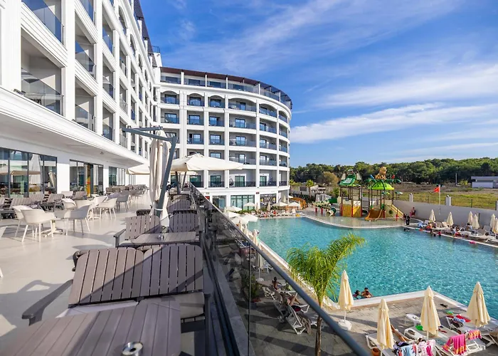 Moon Palace Hotel Side