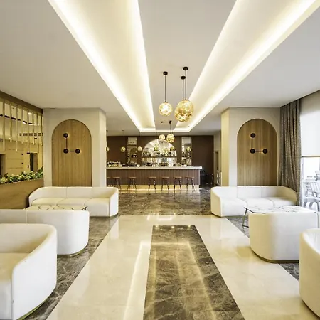 Moon Palace Hotel Side