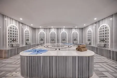 Moon Palace 5*